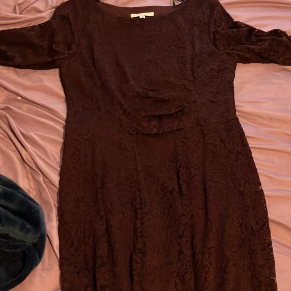 Elegant Burgundy Lace Dress